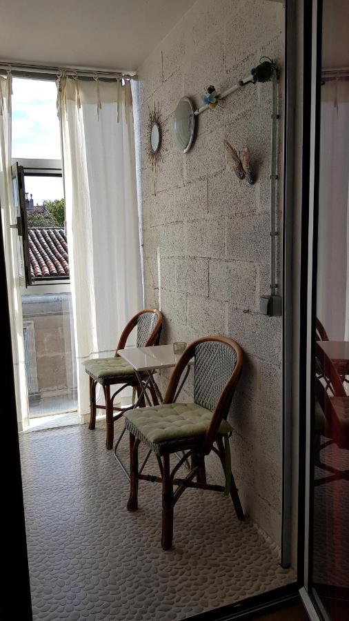 Un Pied A Terre Apartment Каркасон Екстериор снимка